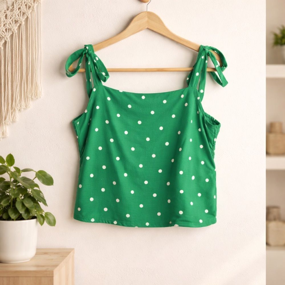 🛍️ OLD NAVY green polkadot, smocked, cropped dobby corset tank top size X-Large - Picture 7 of 7